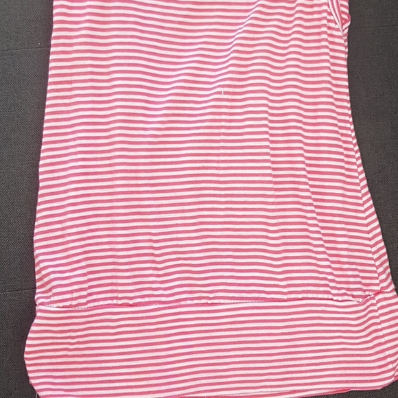 Top - Picture 2 of 4